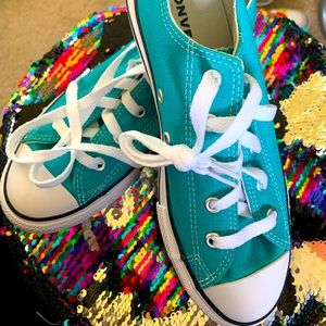 Preschool Turquoise Converse Size 3y Never Worn